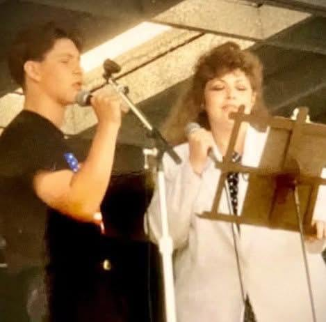 Early performance with a microphone